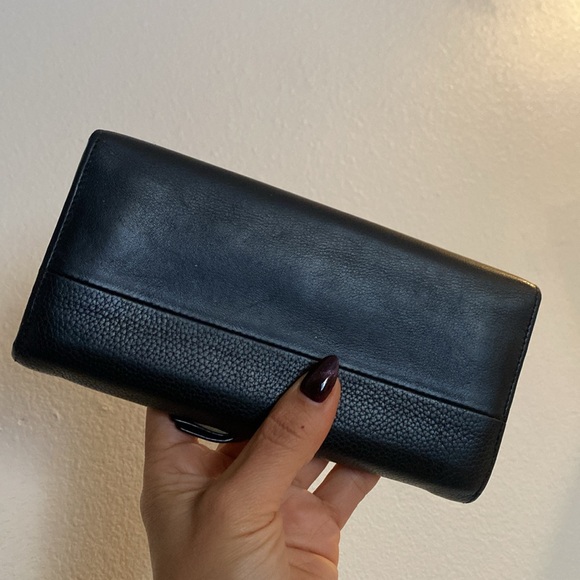 Chloé Black long Wallet with gold details - Picture 3 of 11